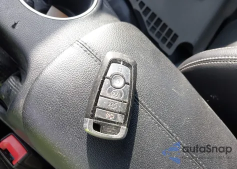 2022 Ford Mustang Ecoboost Premium z USA, uszkodzony, nr VIN 1FATP8UH0N5103717